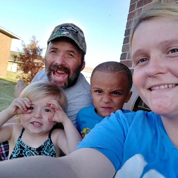 Meet your Posher, Holly - Picture 1 of 1